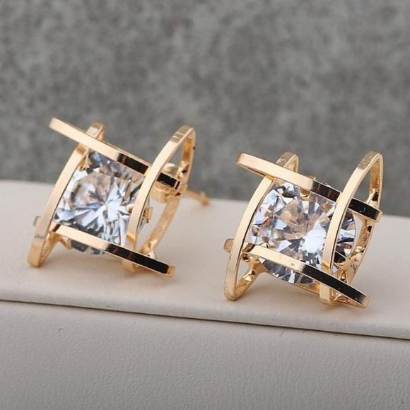 Jewelry - *NEW Gold 3D Solitaire Caged Diamond Stud Earrings